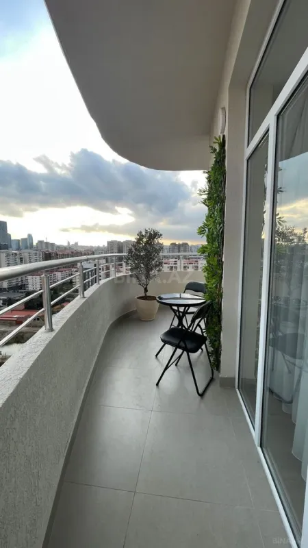 Satılır 2 otaqlı mənzil 60 m²