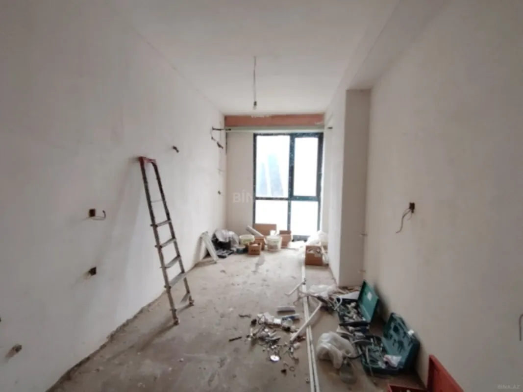 Satılır 3 otaqlı mənzil 95 m²