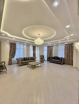 Satılır 3 otaqlı mənzil 134 m²