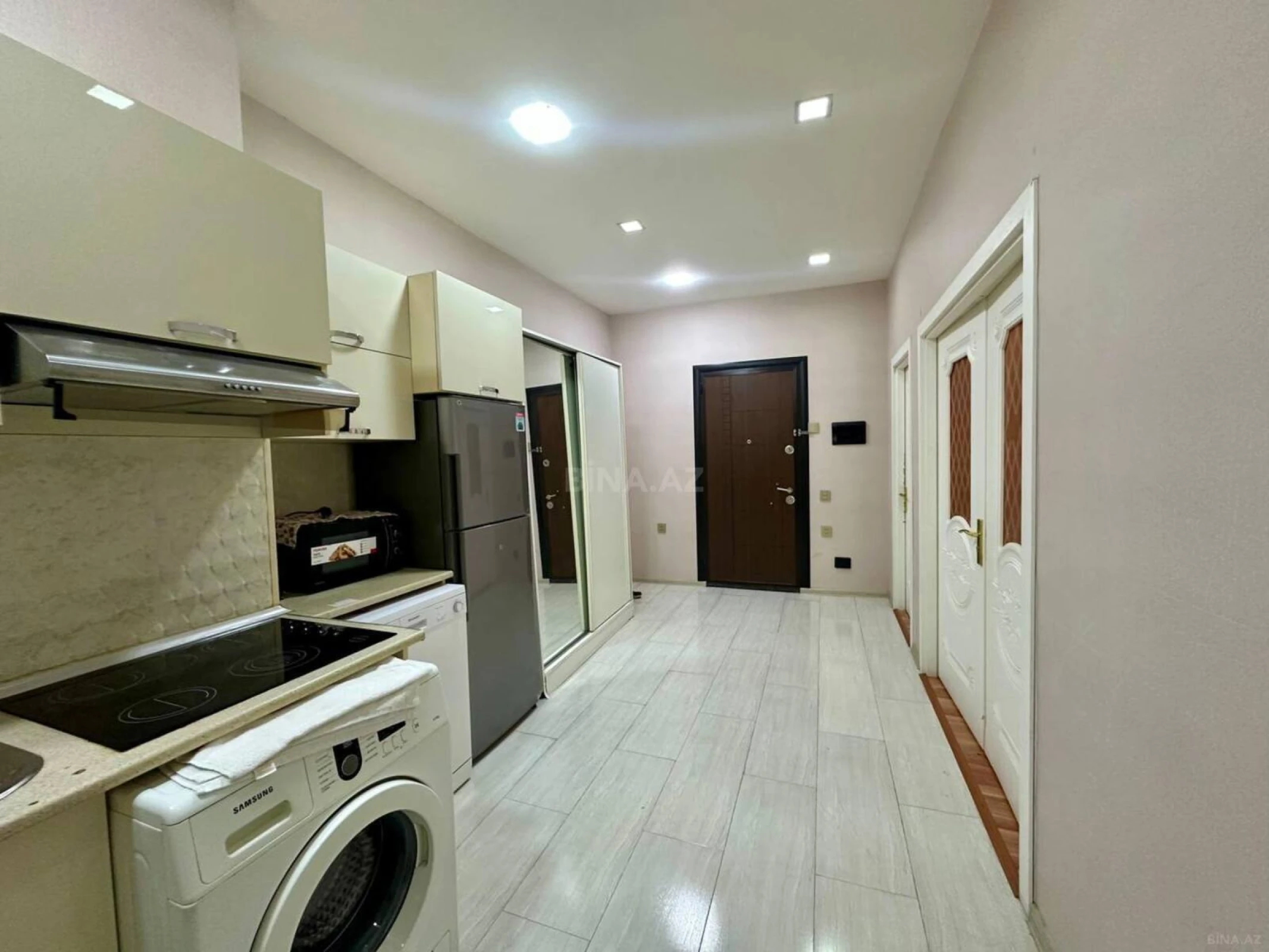 Satılır 3 otaqlı mənzil 113 m²