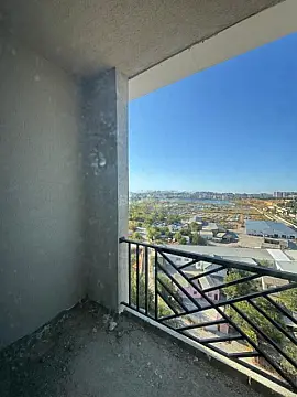 Satılır 3 otaqlı mənzil 135 m²