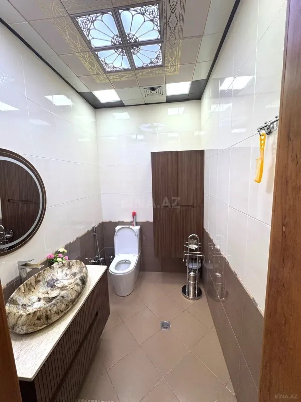Satılır 3 otaqlı mənzil 165.5 m²