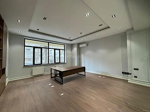 Kirayə verilir 7 otaqlı ofis 320 m²