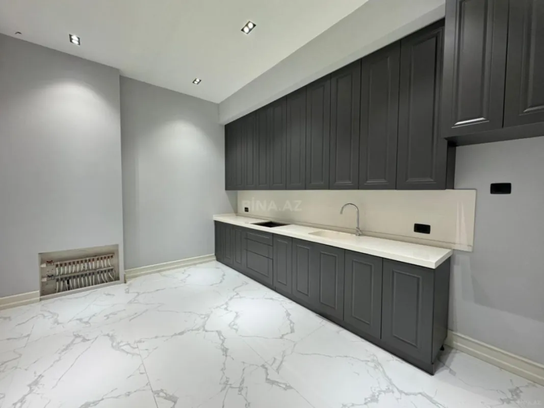 Kirayə verilir 7 otaqlı ofis 320 m²