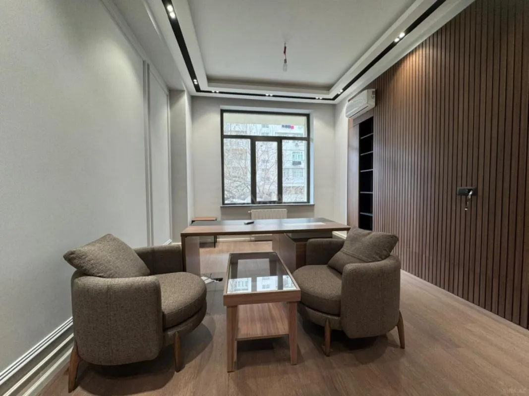Kirayə verilir 7 otaqlı ofis 320 m²