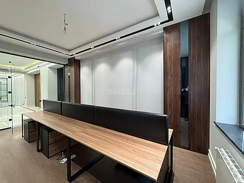 Kirayə verilir 7 otaqlı ofis 320 m²
