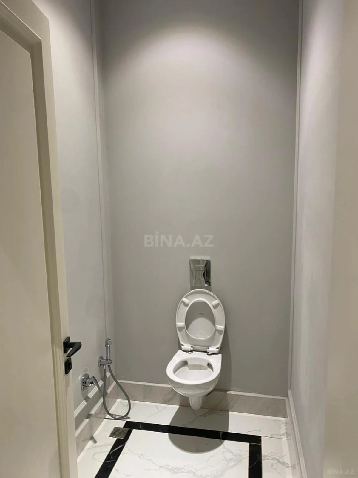 Kirayə verilir 7 otaqlı ofis 320 m²