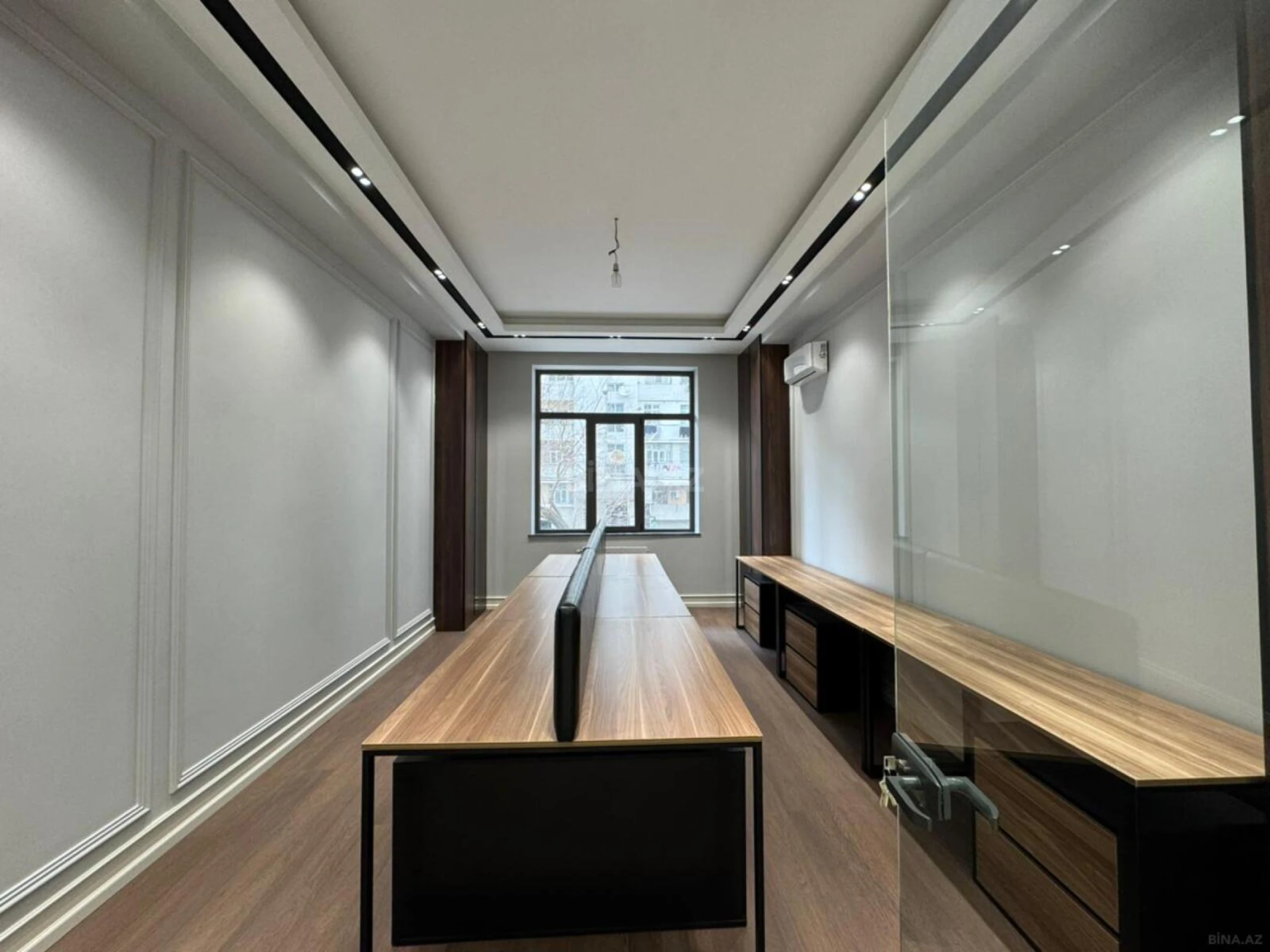 Kirayə verilir 7 otaqlı ofis 320 m²