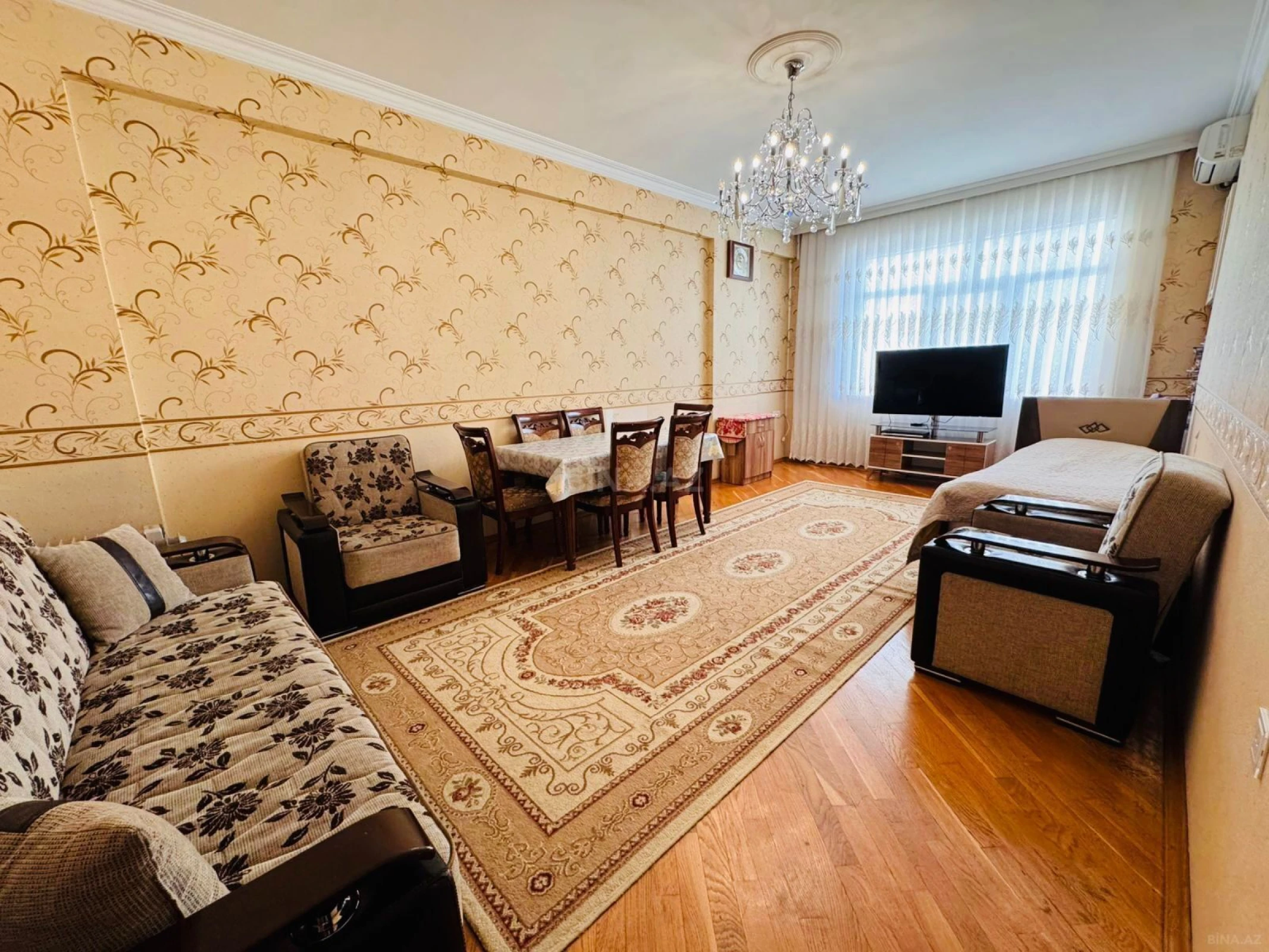 Satılır 2 otaqlı mənzil 96 m²