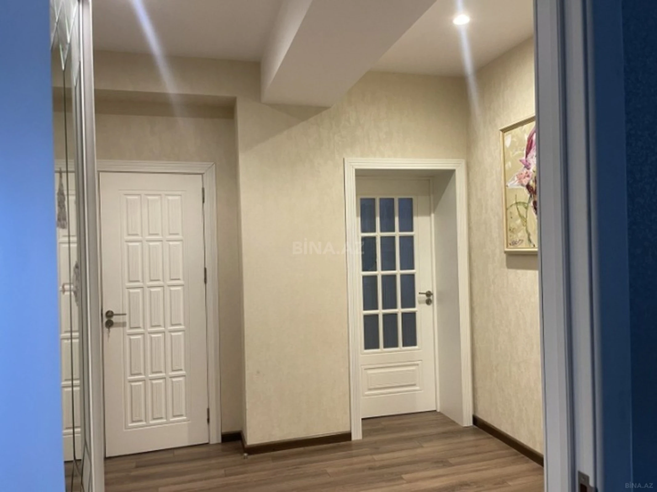 Satılır 2 otaqlı mənzil 90 m²