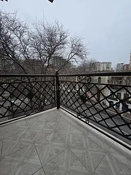 Satılır 2 otaqlı mənzil 49 m²