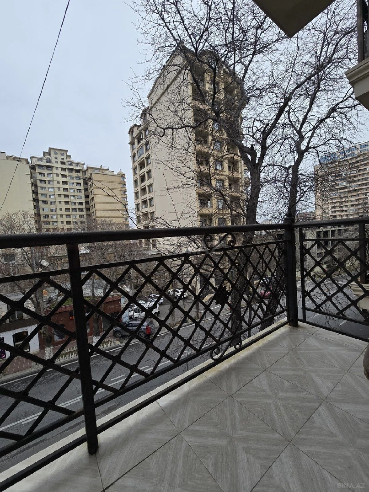 Satılır 2 otaqlı mənzil 49 m²
