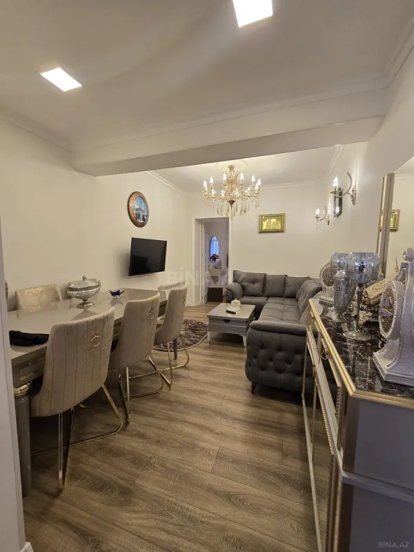 Satılır 2 otaqlı mənzil 49 m²