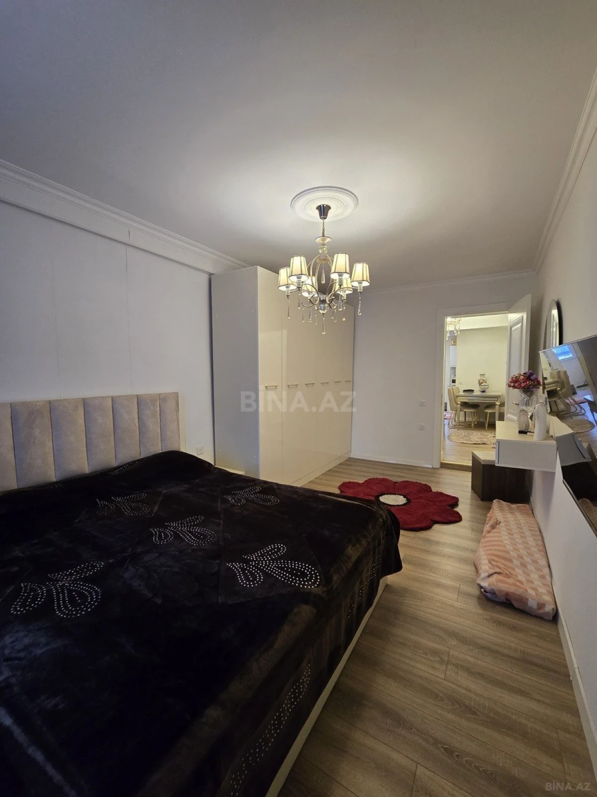 Satılır 2 otaqlı mənzil 49 m²