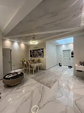 Satılır 3 otaqlı mənzil 127 m²