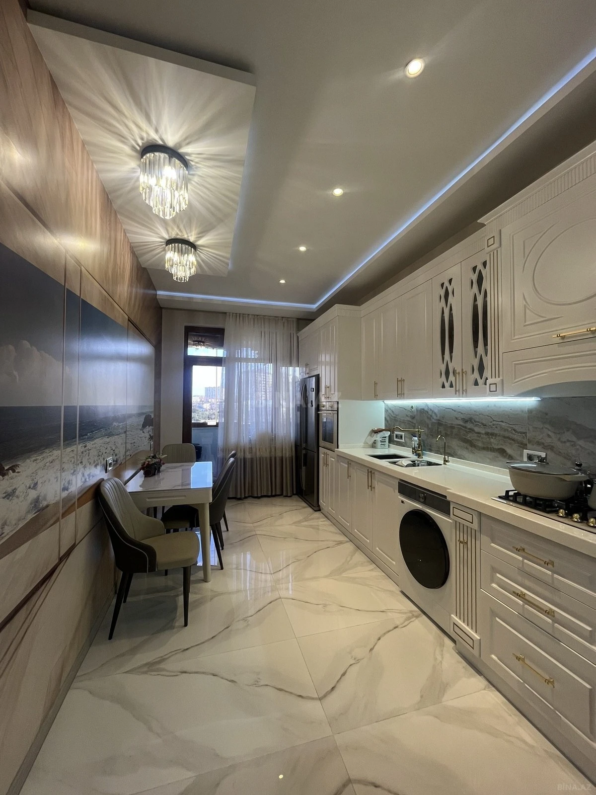 Satılır 3 otaqlı mənzil 127 m²