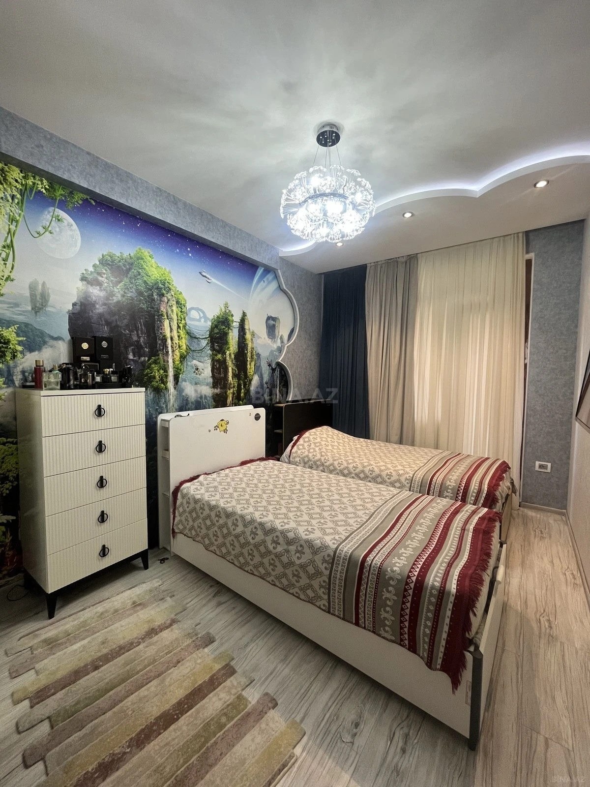 Satılır 3 otaqlı mənzil 127 m²