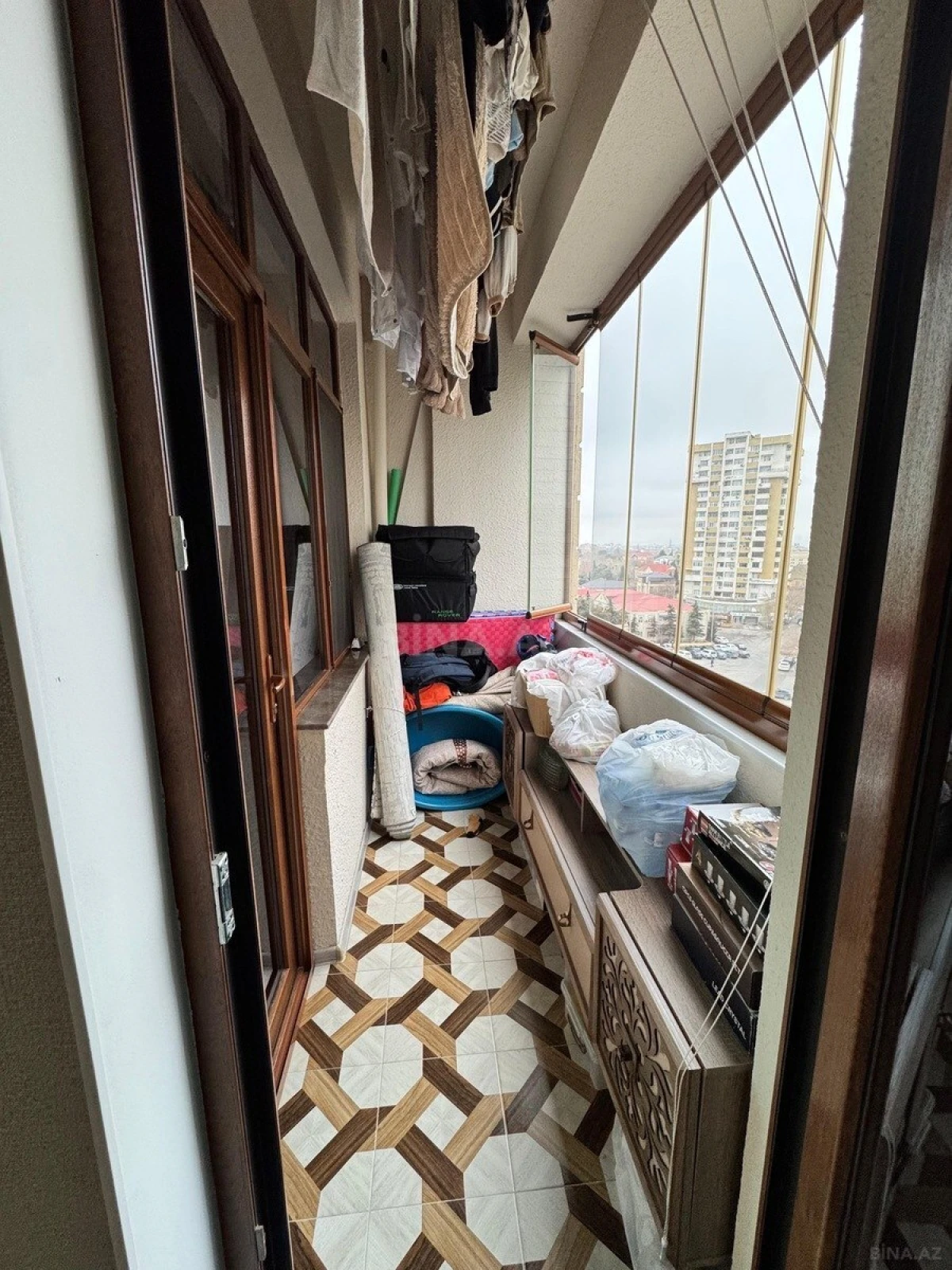 Satılır 3 otaqlı mənzil 127 m²