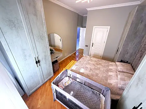 Satılır 4 otaqlı mənzil 120 m²