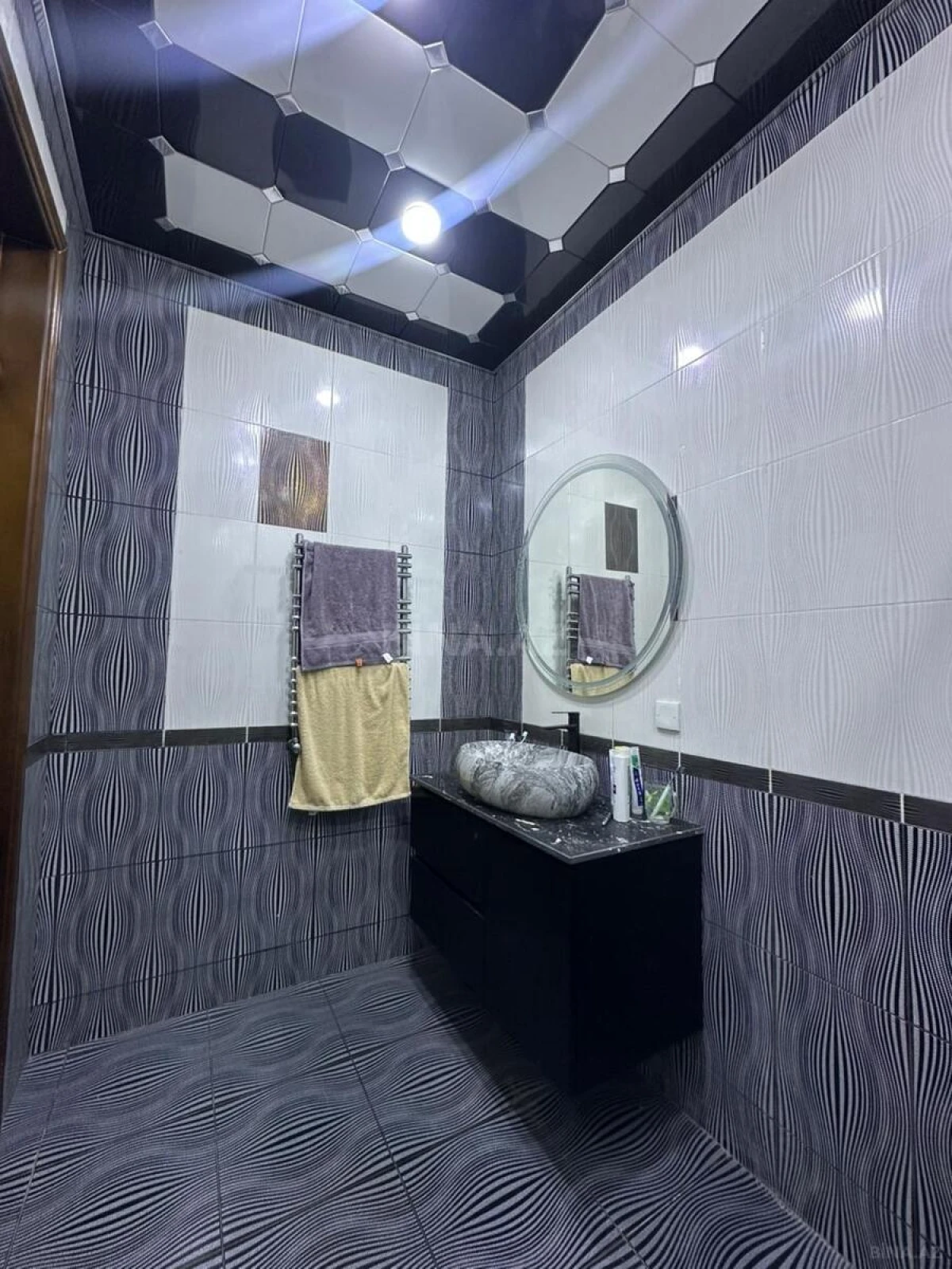 Kirayə verilir 3 otaqlı mənzil 110 m²