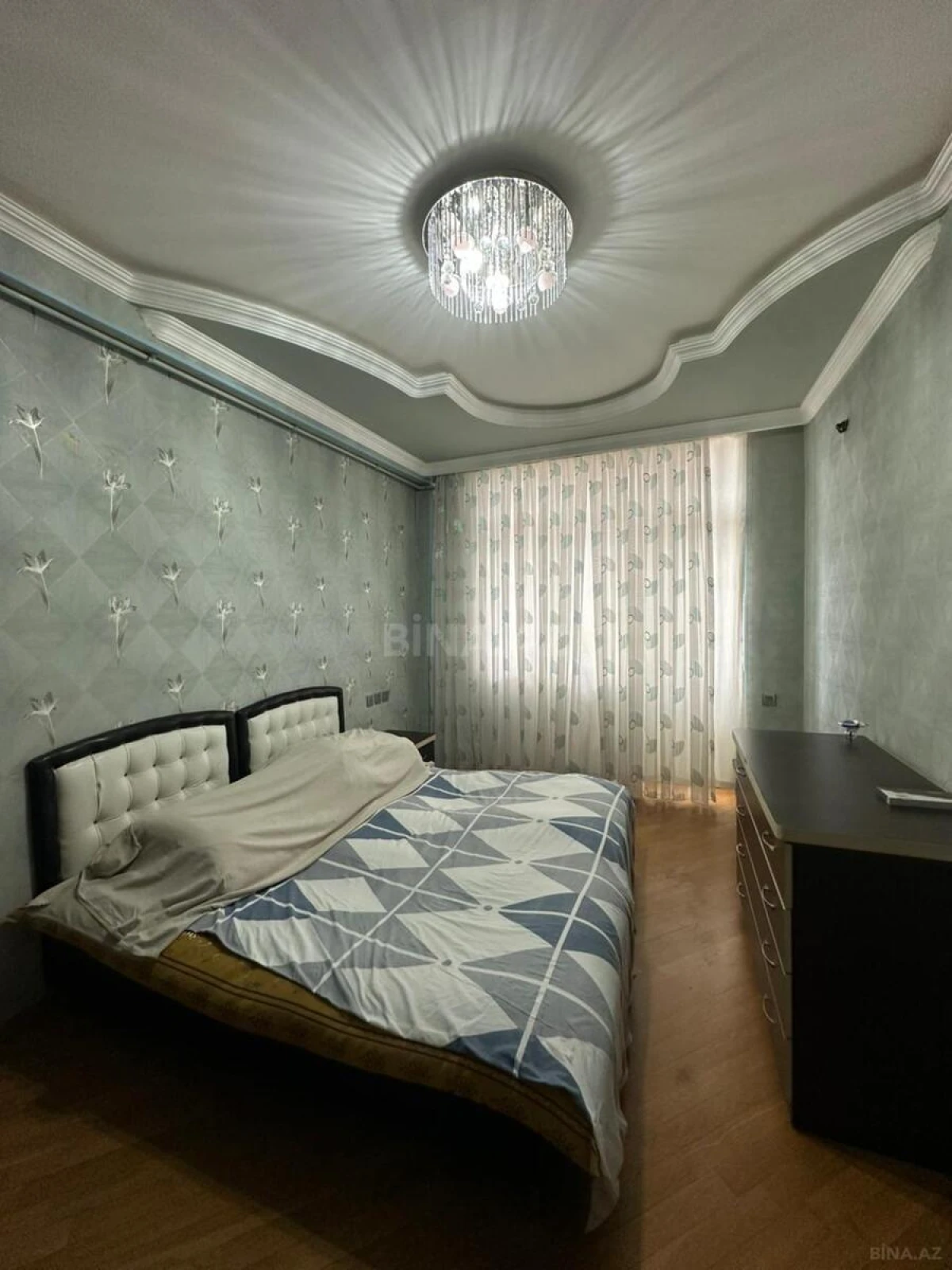 Kirayə verilir 3 otaqlı mənzil 110 m²