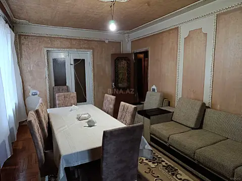 Satılır 4 otaqlı mənzil 110 m²