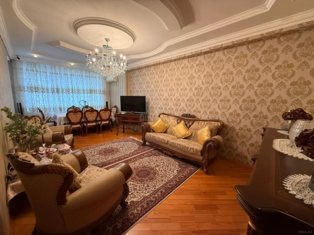 Satılır 3 otaqlı mənzil 110 m²