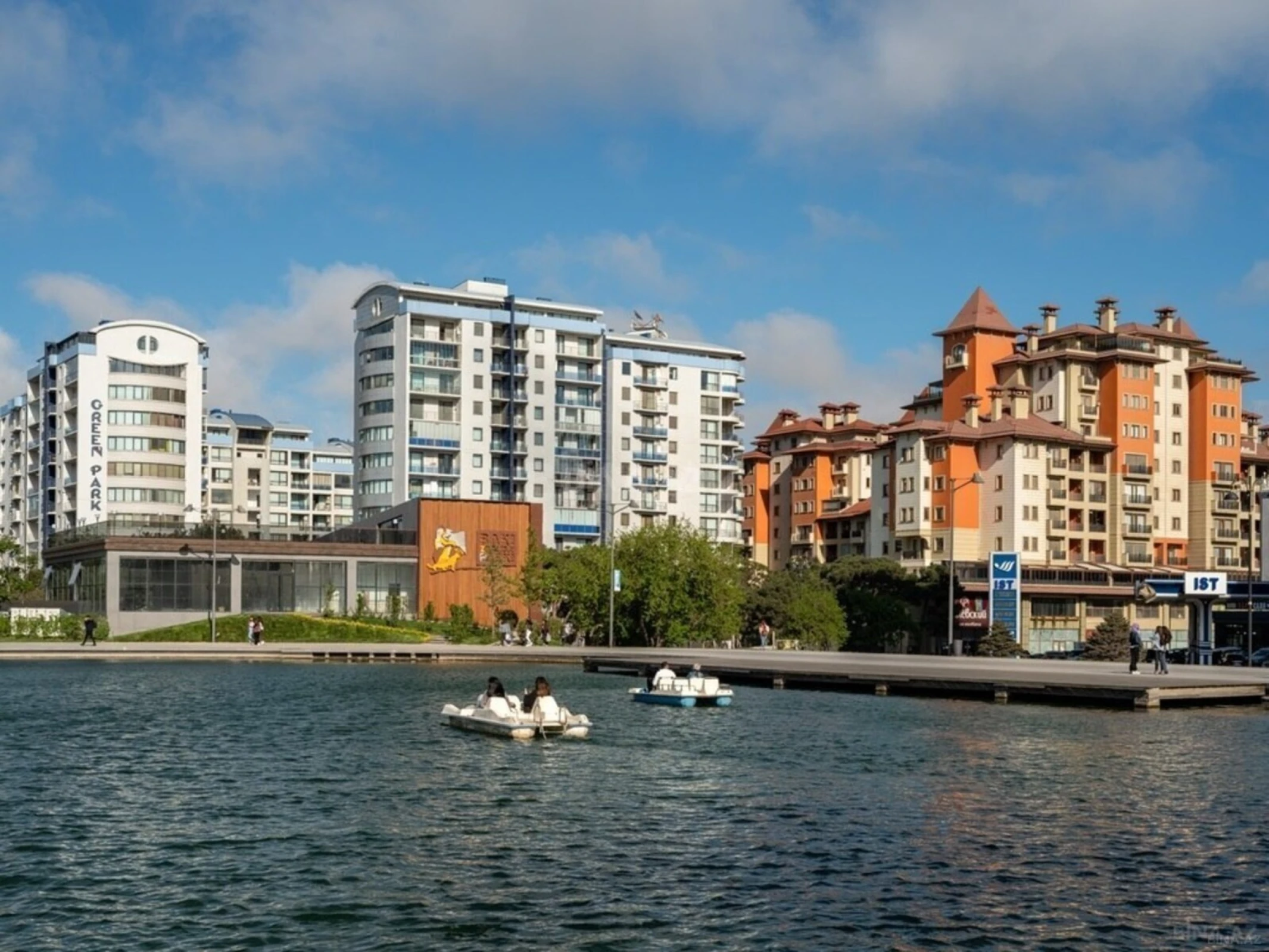 Satılır 4 otaqlı mənzil 90 m²