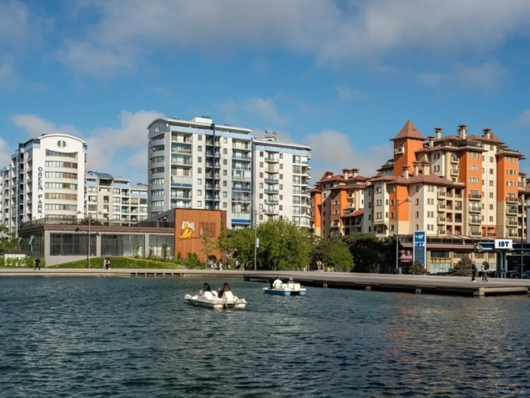 Satılır 4 otaqlı mənzil 90 m²