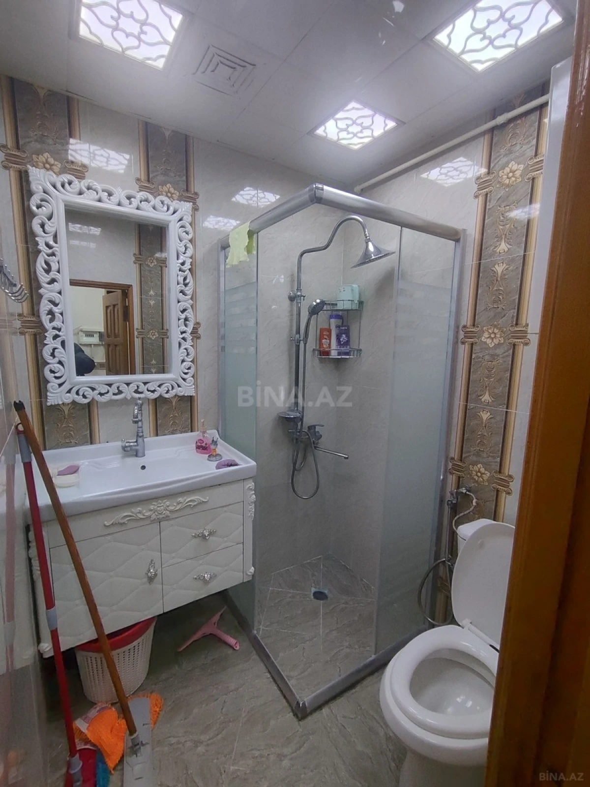 Satılır 2 otaqlı mənzil 65 m²