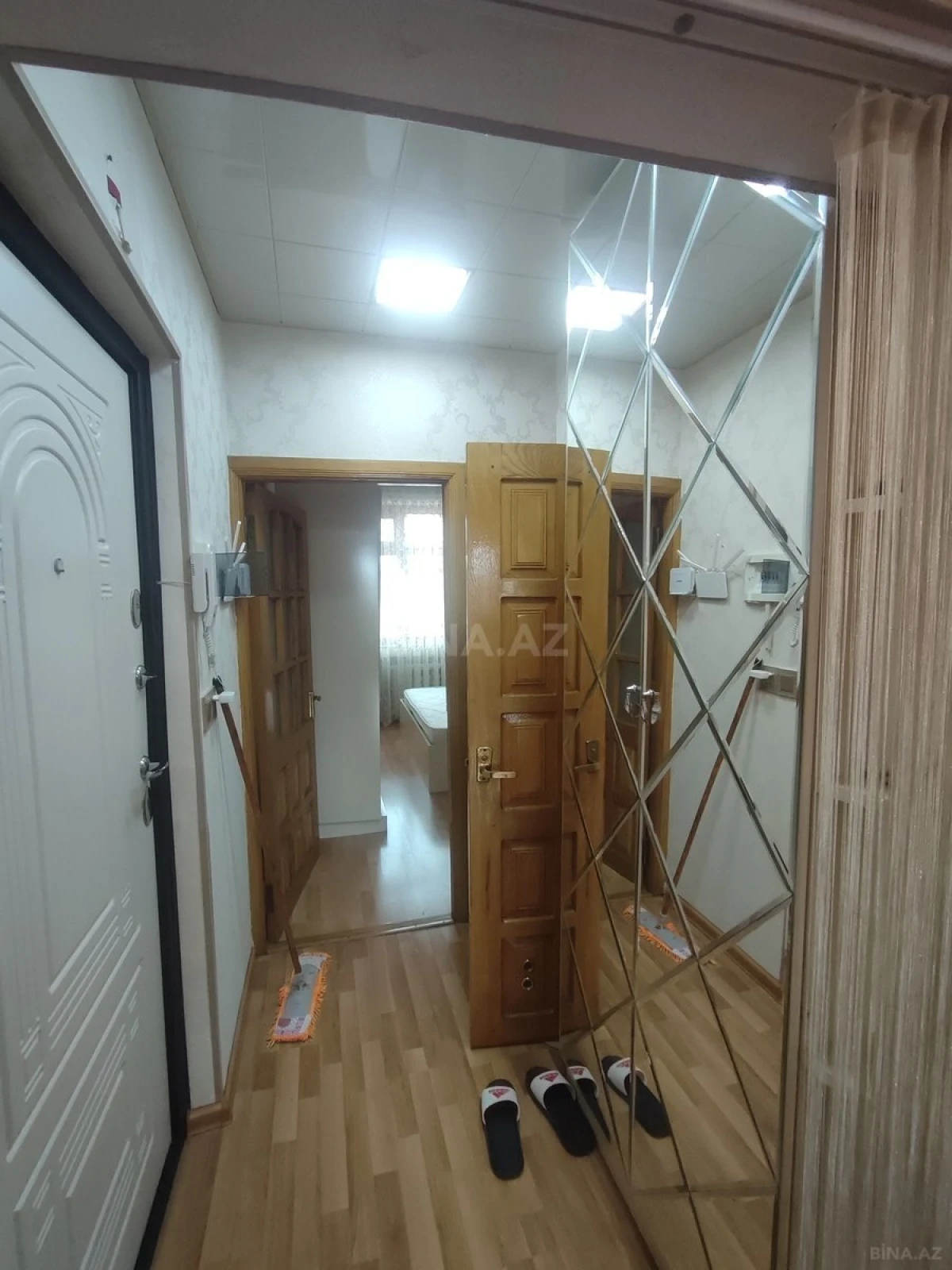 Satılır 2 otaqlı mənzil 65 m²