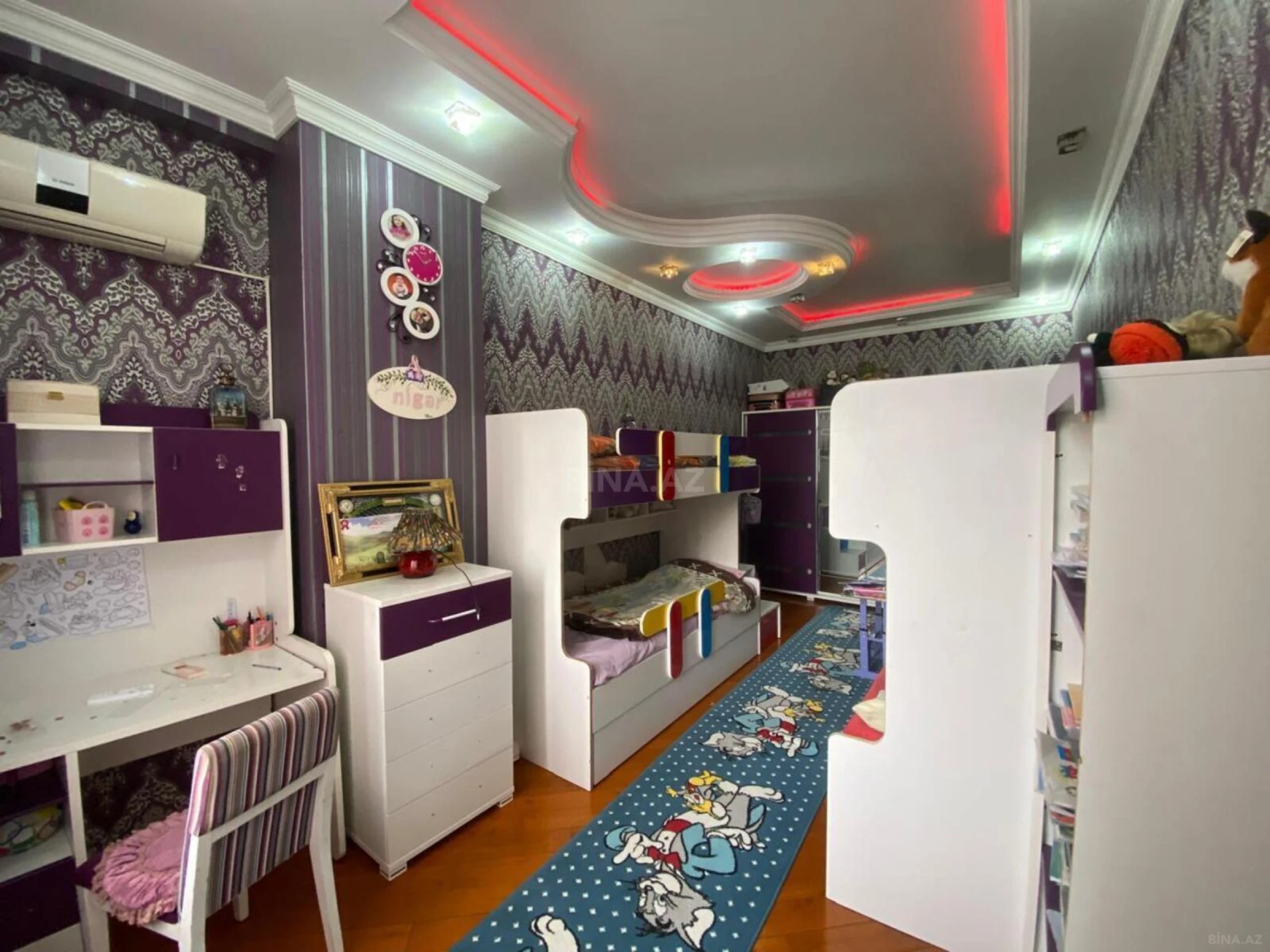 Satılır 3 otaqlı mənzil 155 m²