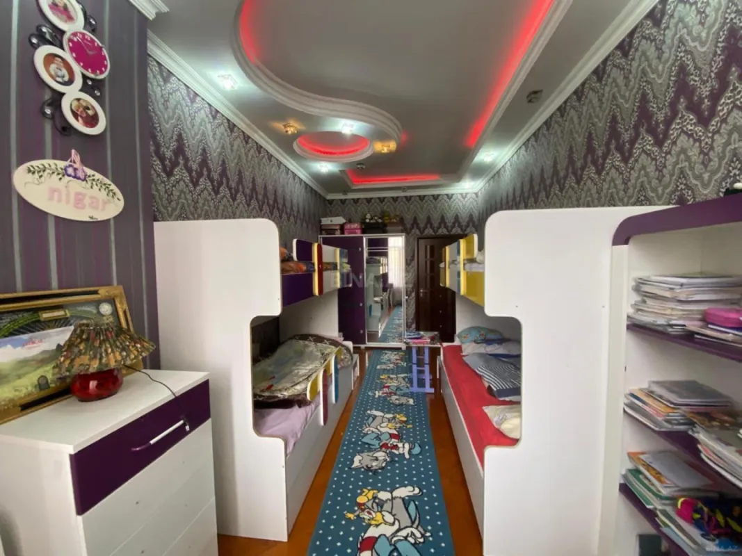 Satılır 3 otaqlı mənzil 155 m²