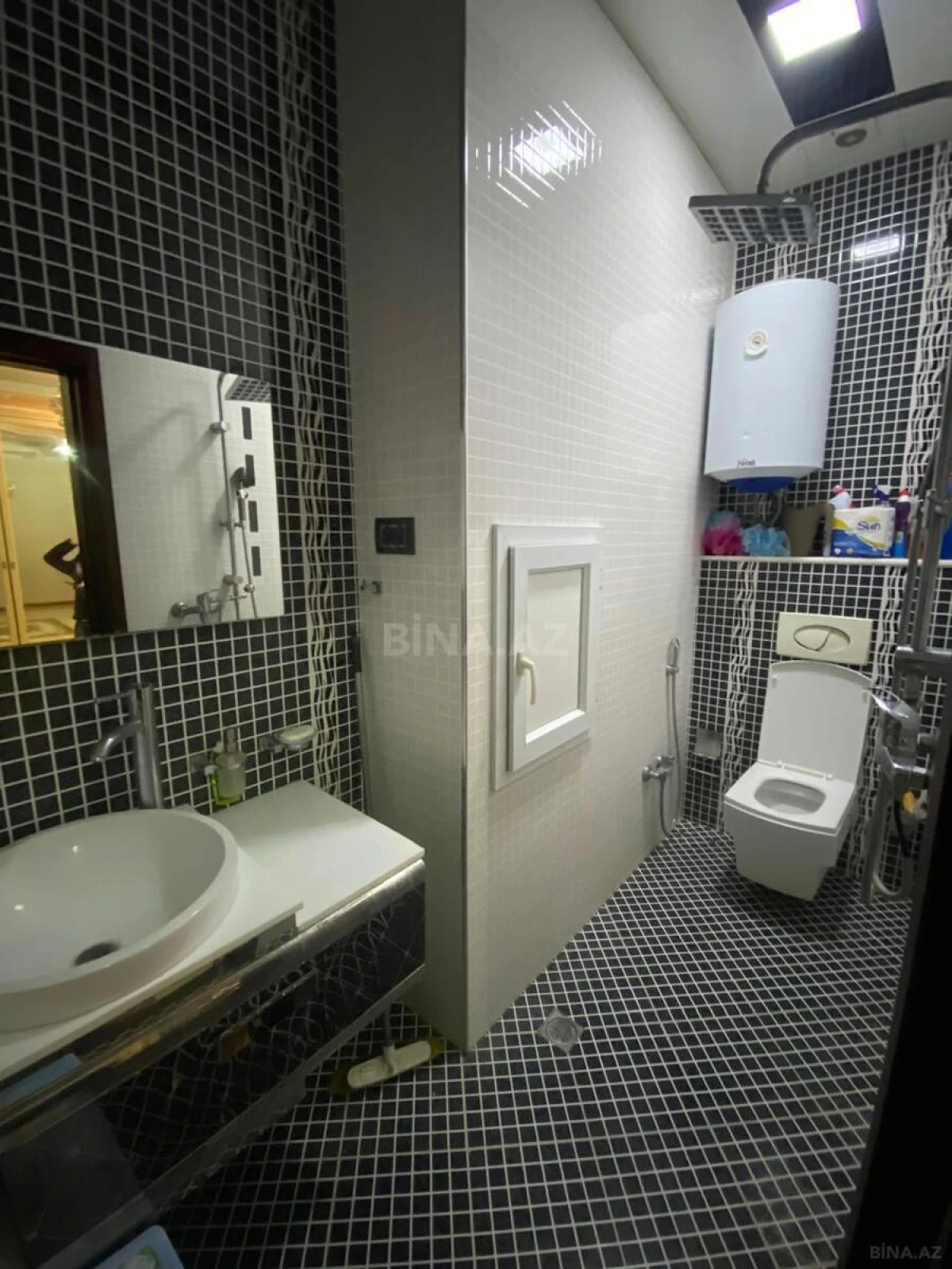 Satılır 3 otaqlı mənzil 155 m²