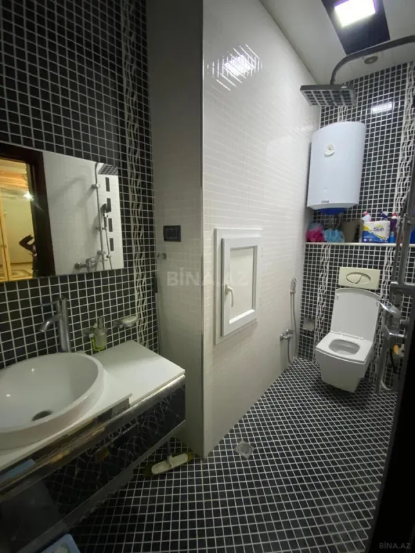 Satılır 3 otaqlı mənzil 155 m²