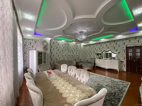 Satılır 3 otaqlı mənzil 155 m²