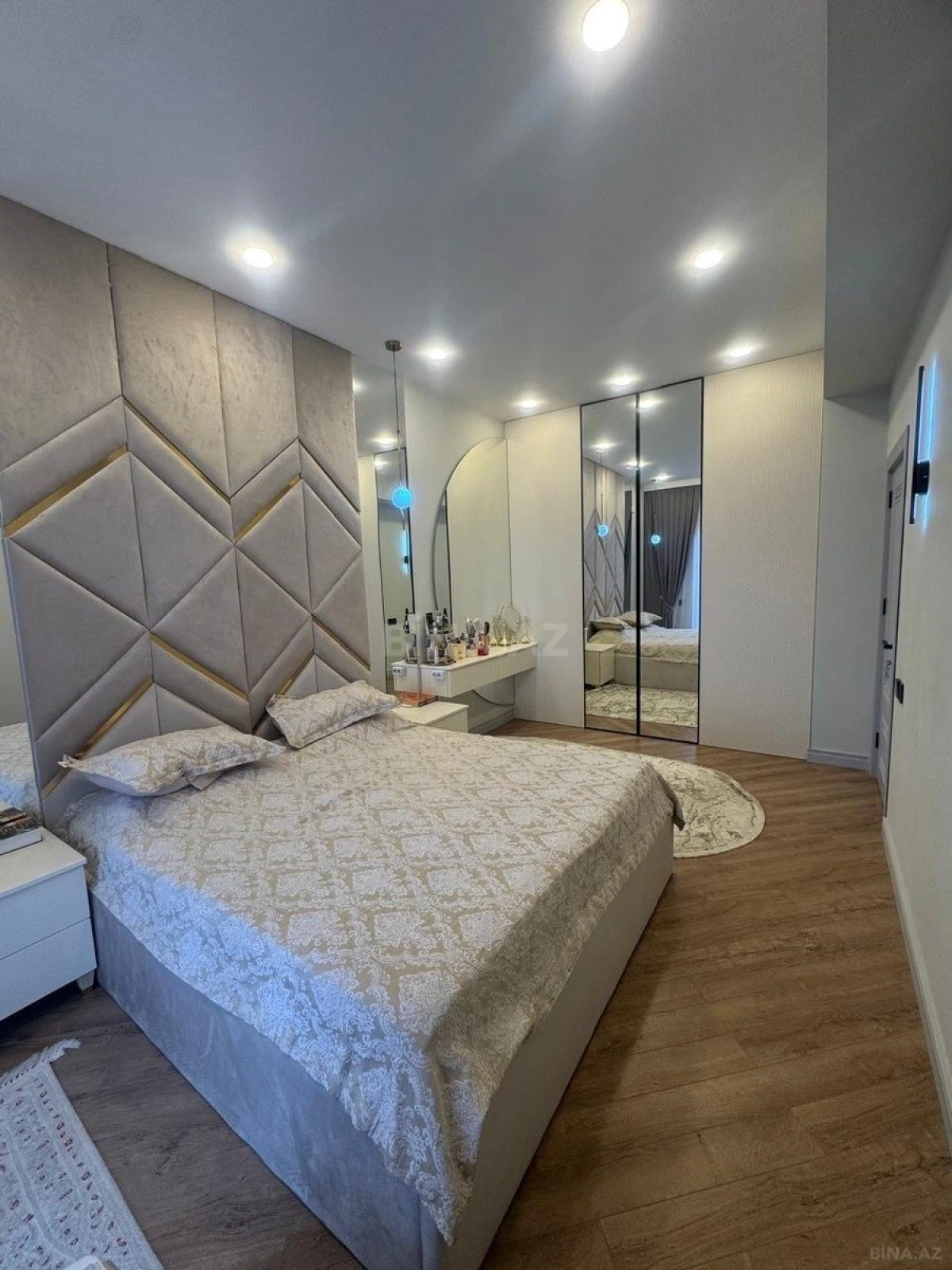 Satılır 3 otaqlı mənzil 88.6 m²