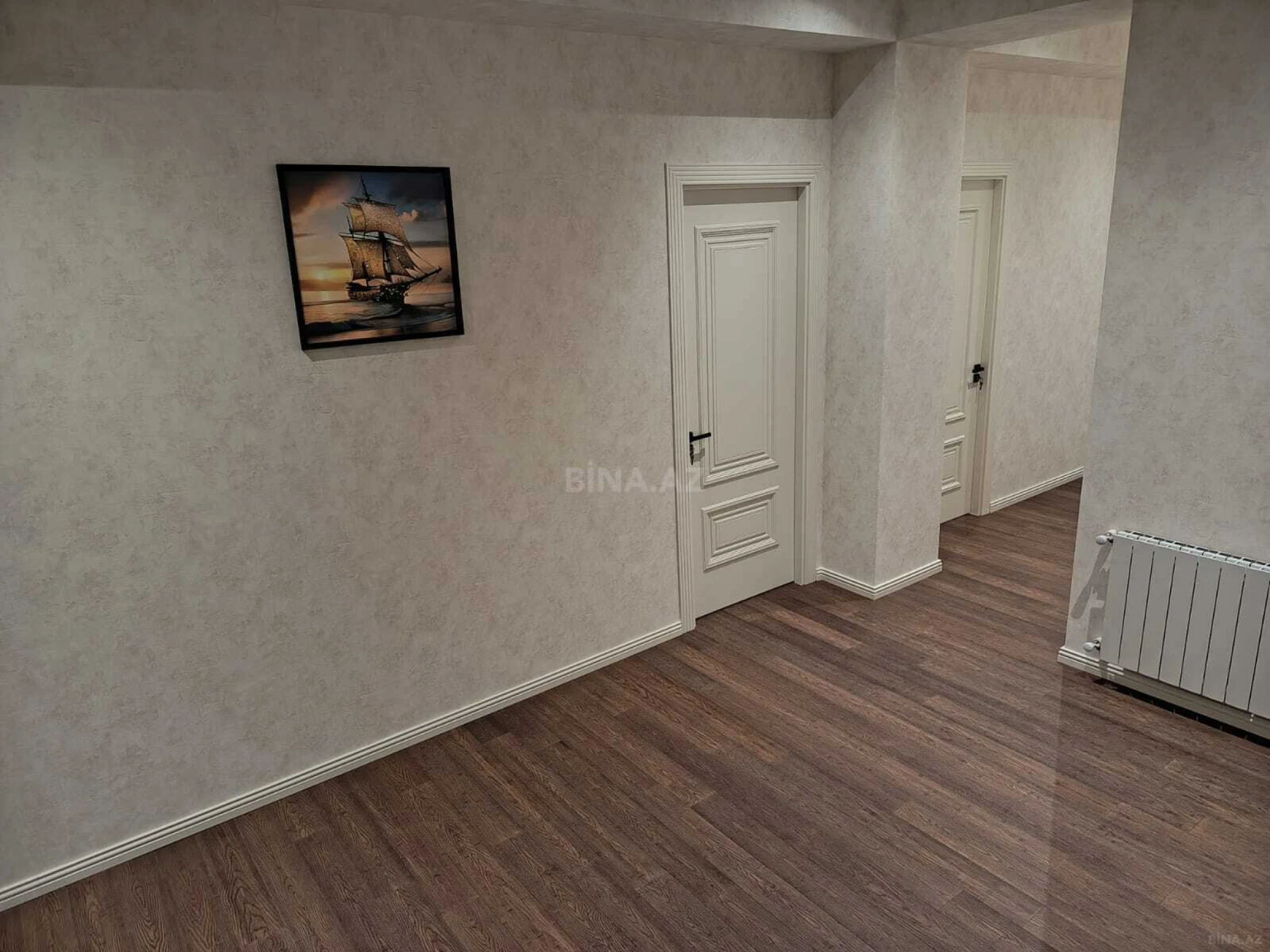 Kirayə verilir 2 otaqlı mənzil 90 m²