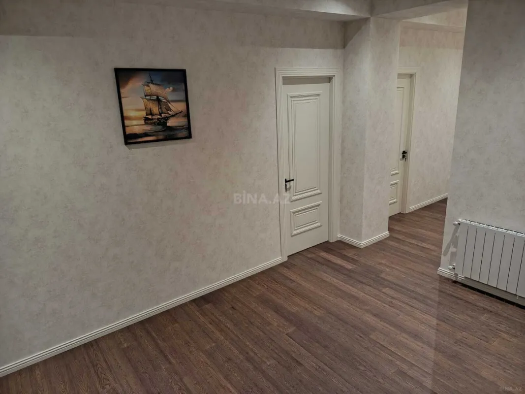 Kirayə verilir 2 otaqlı mənzil 90 m²