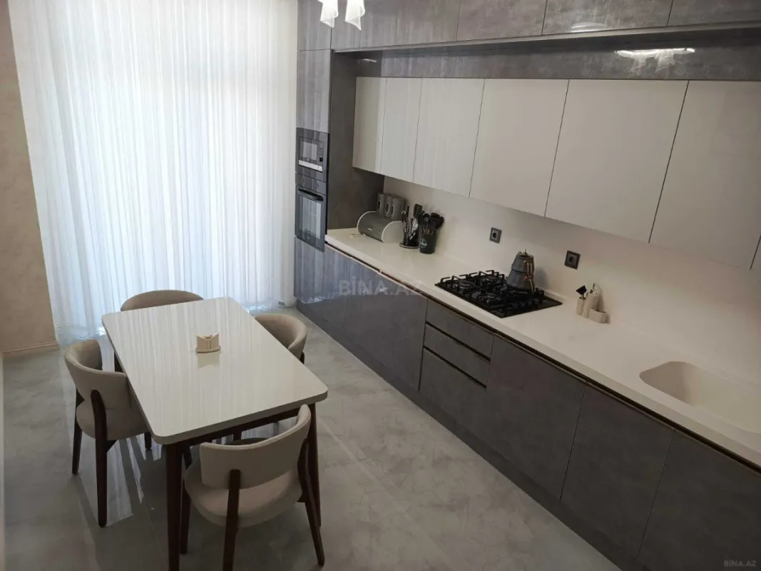 Kirayə verilir 2 otaqlı mənzil 90 m²