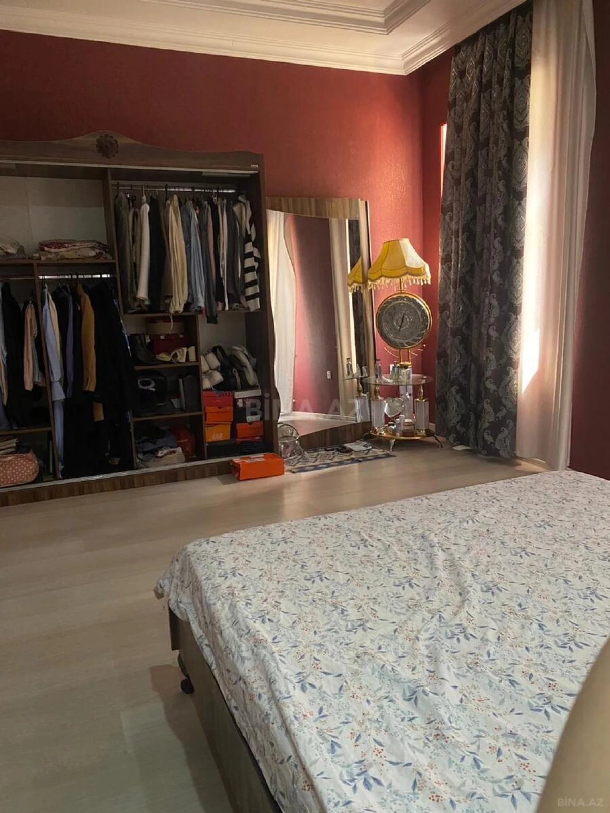 Satılır 4 otaqlı həyət evi 240 m²