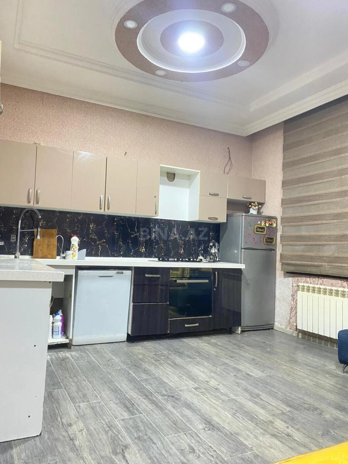 Satılır 4 otaqlı həyət evi 240 m²