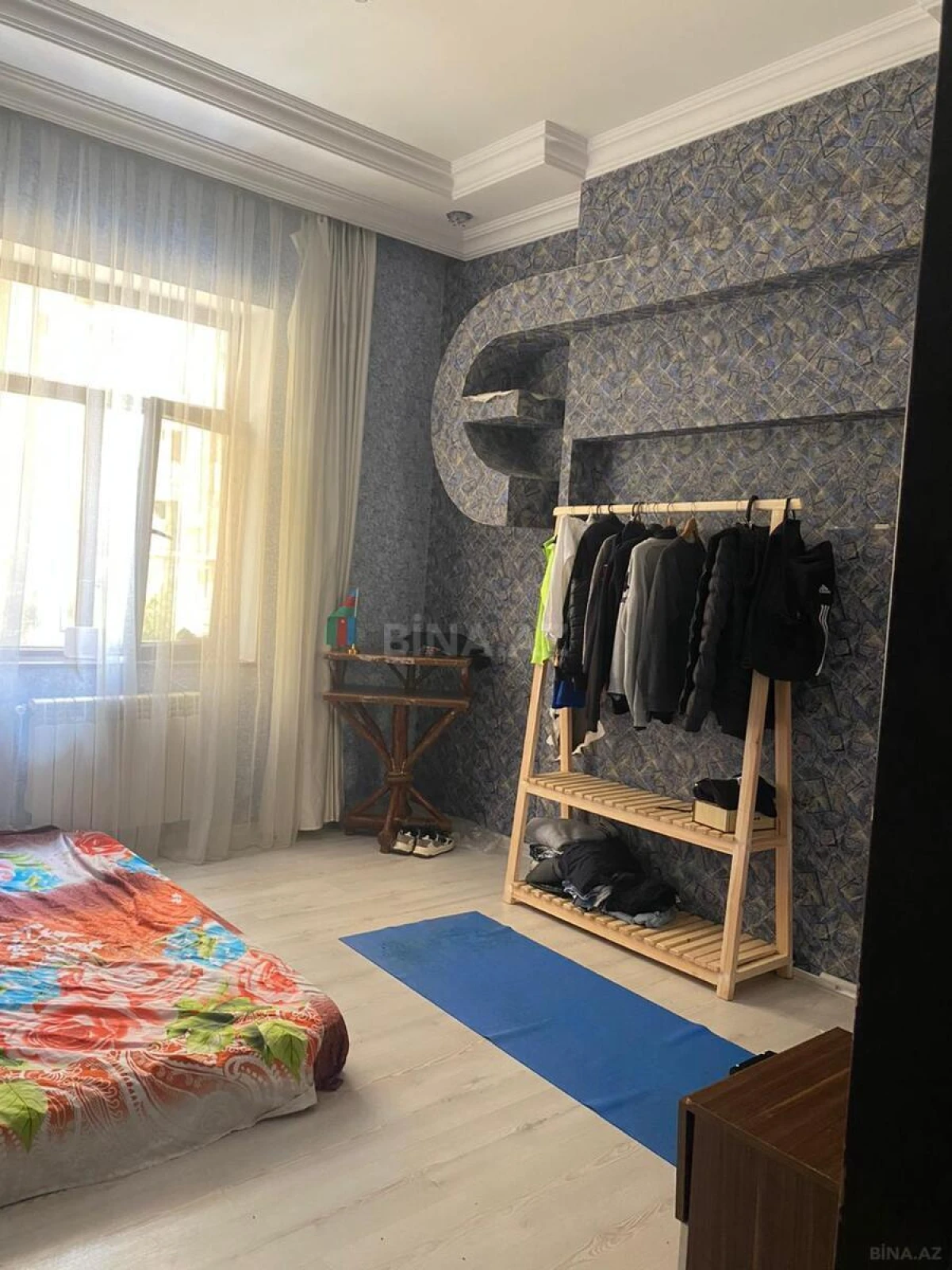 Satılır 4 otaqlı həyət evi 240 m²