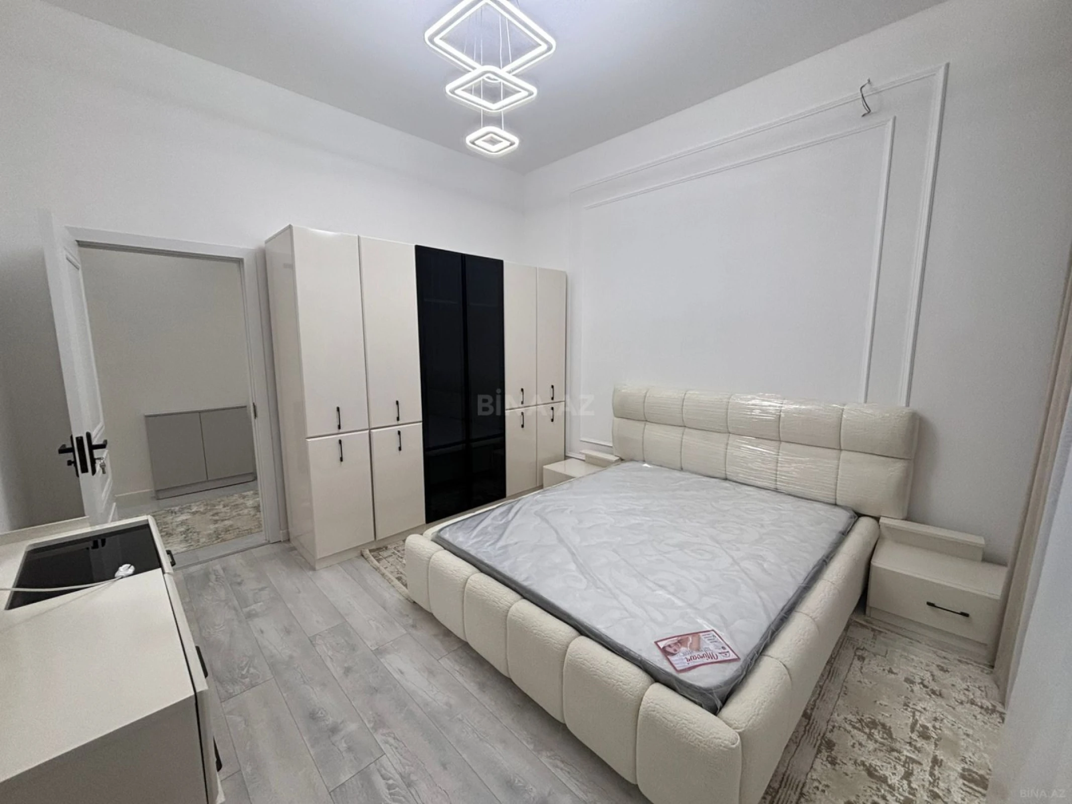 Satılır 4 otaqlı həyət evi 180 m²