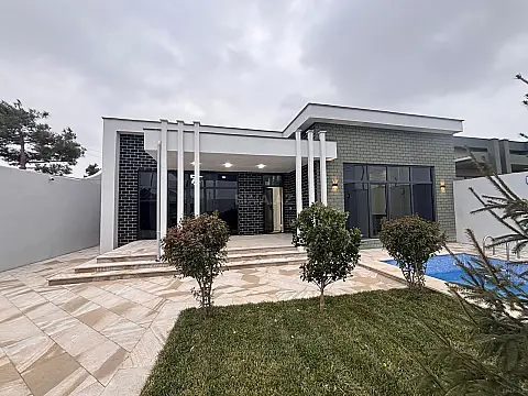 Satılır 4 otaqlı həyət evi 180 m²