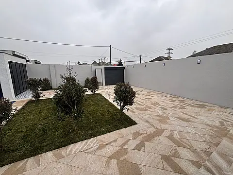 Satılır 4 otaqlı həyət evi 180 m²