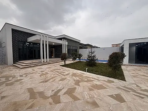 Satılır 4 otaqlı həyət evi 180 m²