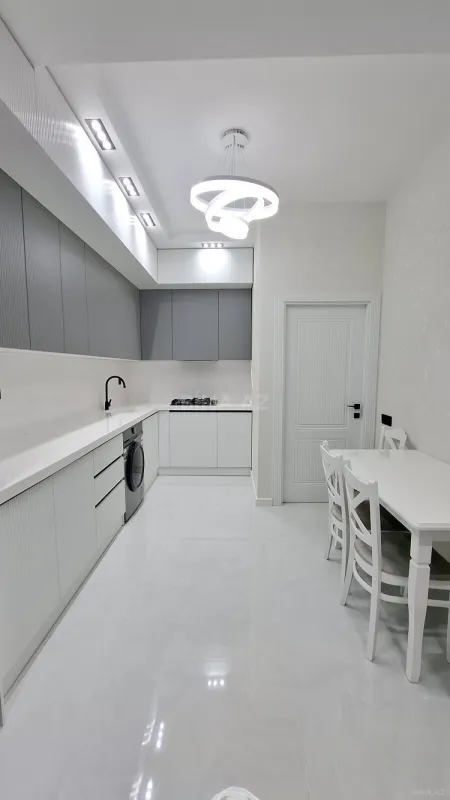 Kirayə verilir 3 otaqlı mənzil 95 m²