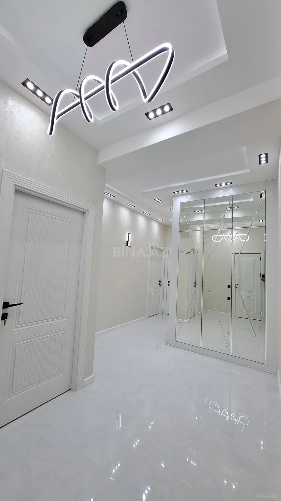 Kirayə verilir 3 otaqlı mənzil 95 m²