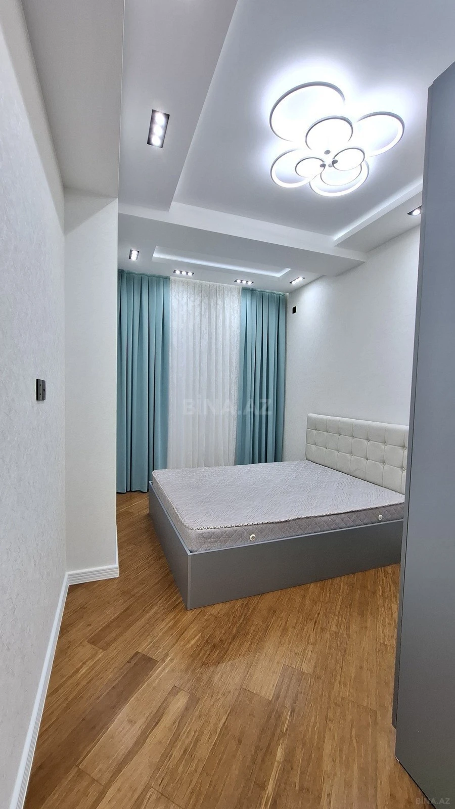 Kirayə verilir 3 otaqlı mənzil 95 m²